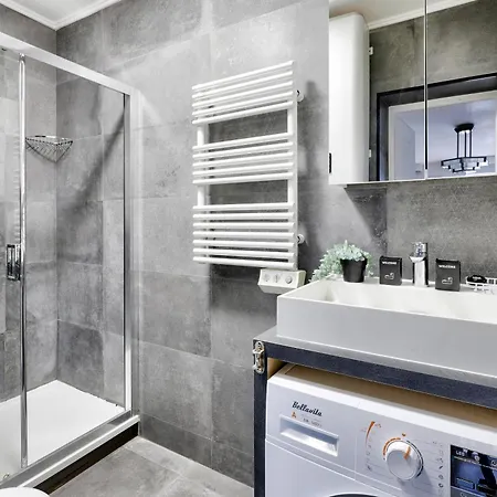 New Paradis - 2bdrs Flat In The Heart Of Apartment