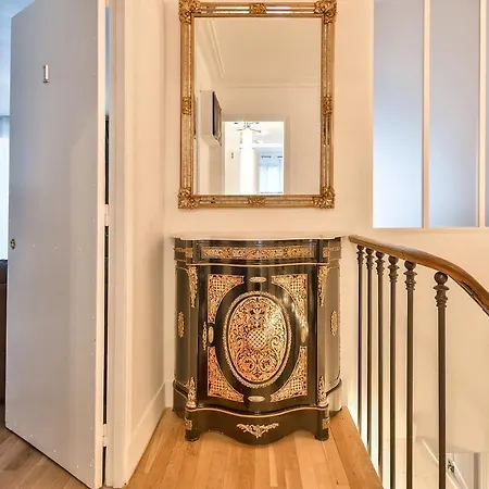 New Paradis - 2bdrs Flat In The Heart Of Appartamento *